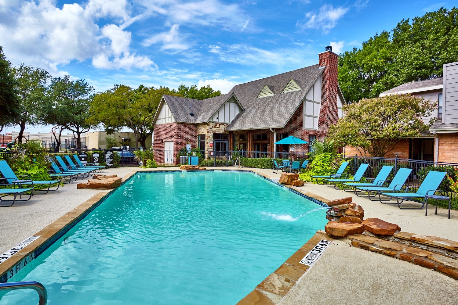 Fusion Crossroads swimming pool